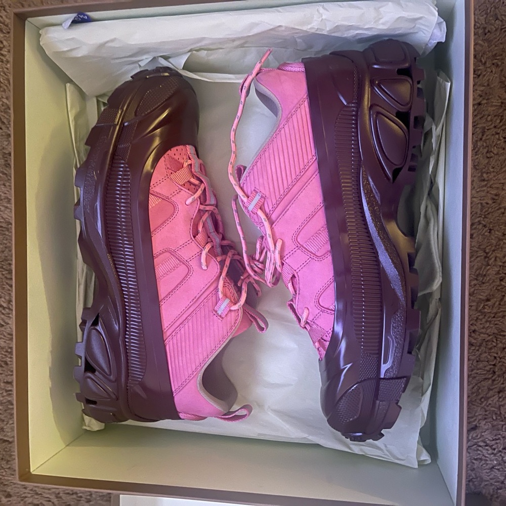 Worn once looks deadstock
